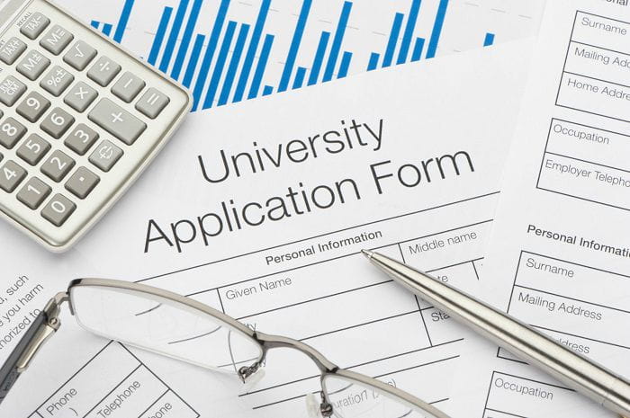 Tips to Apply and Being Accepted in Universities to Study abroad 2019 - 2020